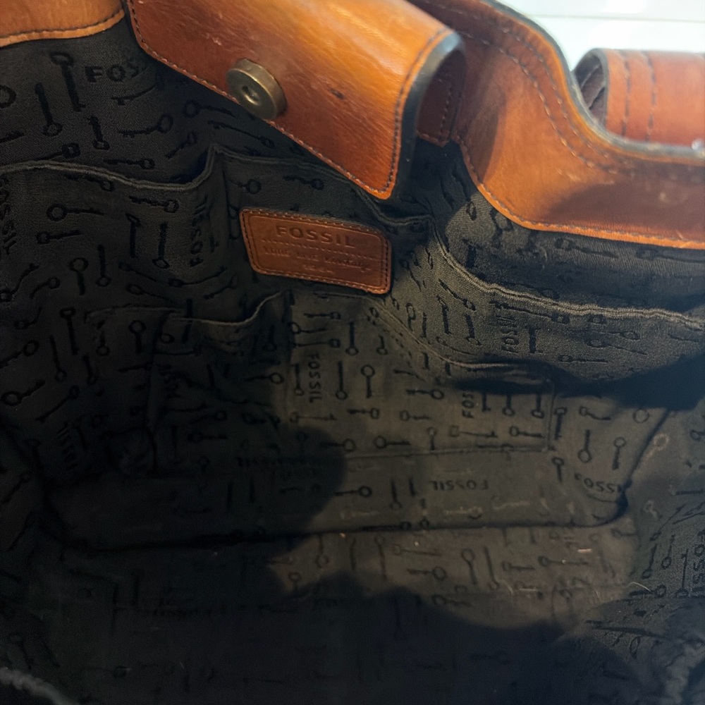 Fossil Vintage Brown Leather Keyhole Lock Tote Bag Large Shoulder Bag Purse - Picture 7 of 8